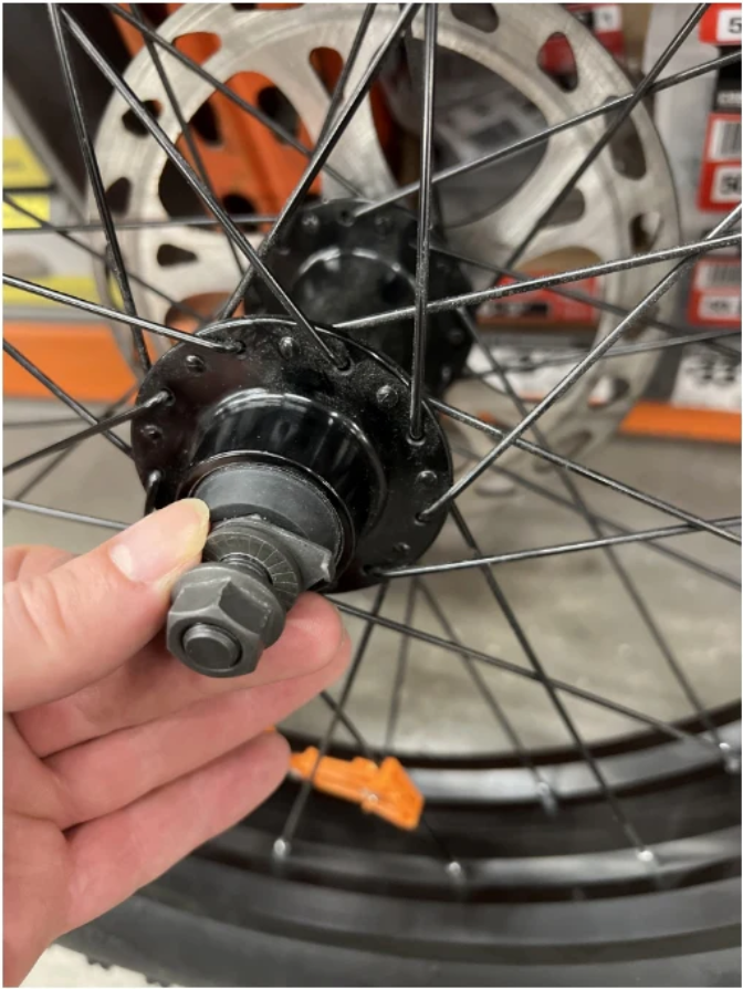 Front wheel screws, nuts, washers set