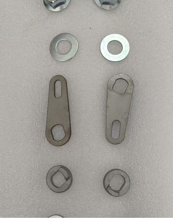 Rear wheel screw, nut, washer set
